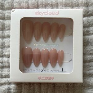 Skycloud Nude Press-On Nails